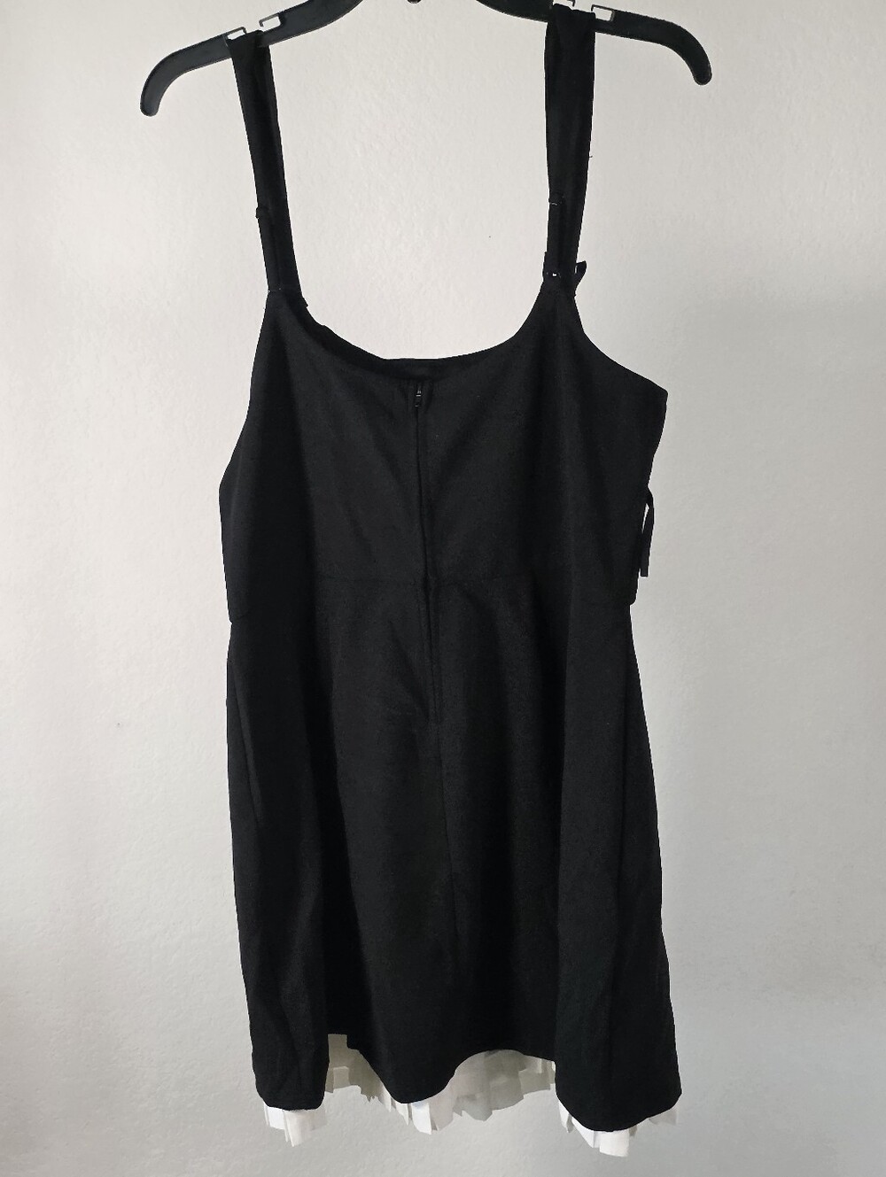 Row A NWT Black White Pleated Hem Mini Dress XXL Sleeveless Scoop Neck - Picture 8 of 9